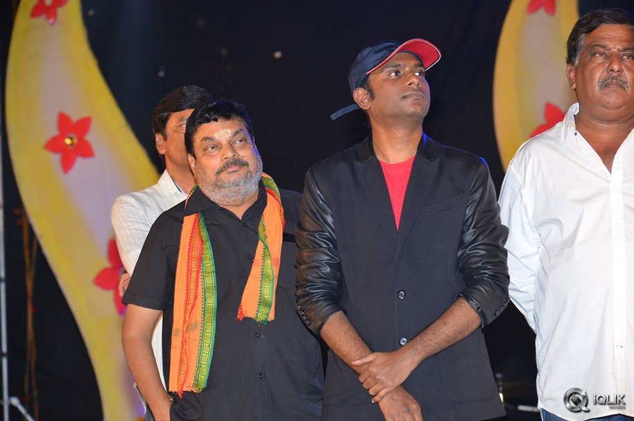 Akhil-Movie-Platinum-Disc-Function